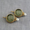 Boucles d'oreilles vintage Penelope avec pierre verte et perle